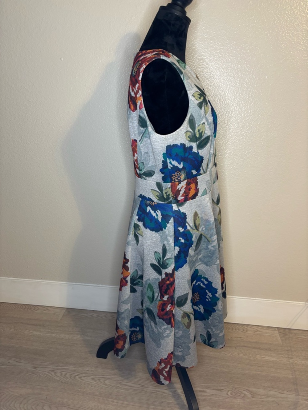 Calvin Klein Gray Floral Fit-and-Flare Dress Size 12 - Picture 4 of 6
